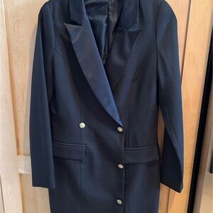 Elegant Black Double-Breasted Women's Coat